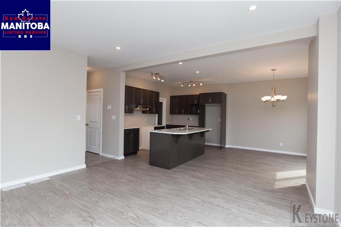 Property 36 Bonaventure Drive East img1