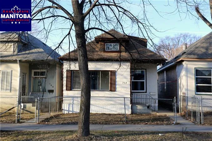 702 College Avenue, Winnipeg