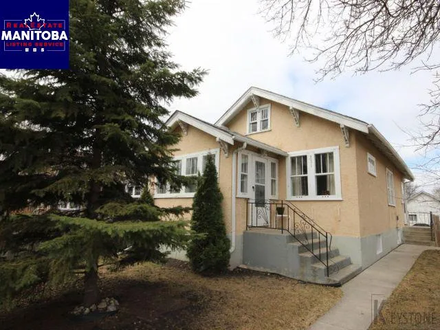531 Doucet Street, Winnipeg