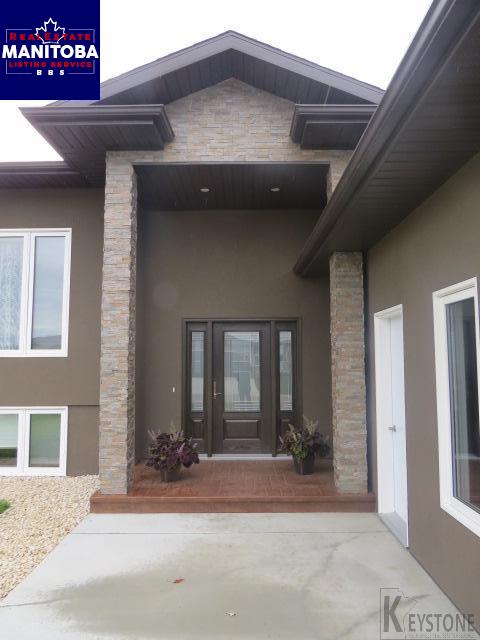 Property 68 Falcon Drive img1