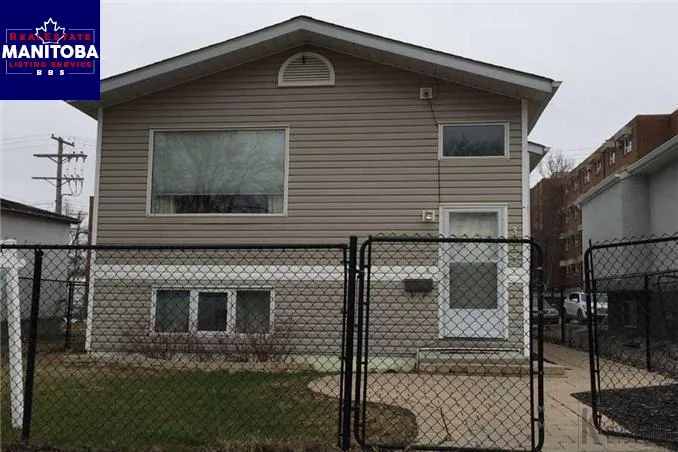 2 Bed House for Sale at 323 Mclean Avenue, Selkirk, MB - MLS® #1708500