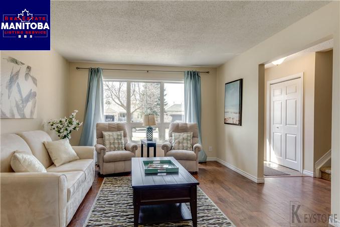 Property 95 The Bridle Path img1