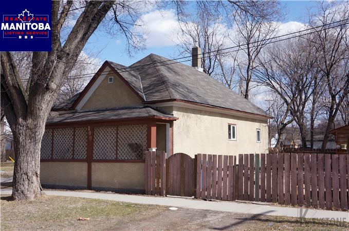 Property 109 Andrews Street img1