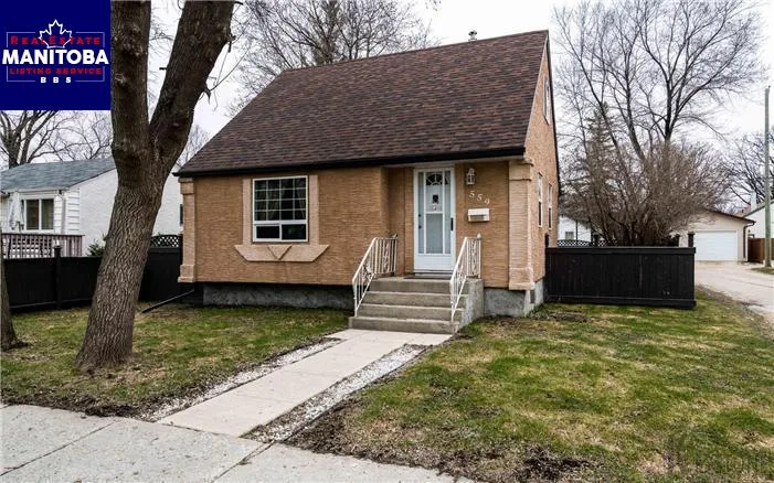 559 Cusson Street, Winnipeg