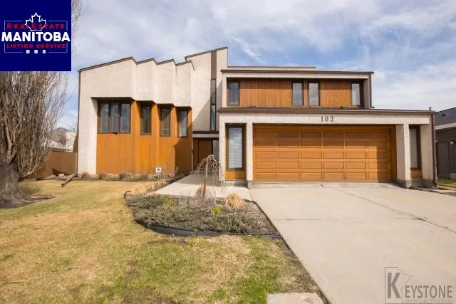 102 Hopwood Drive, Winnipeg