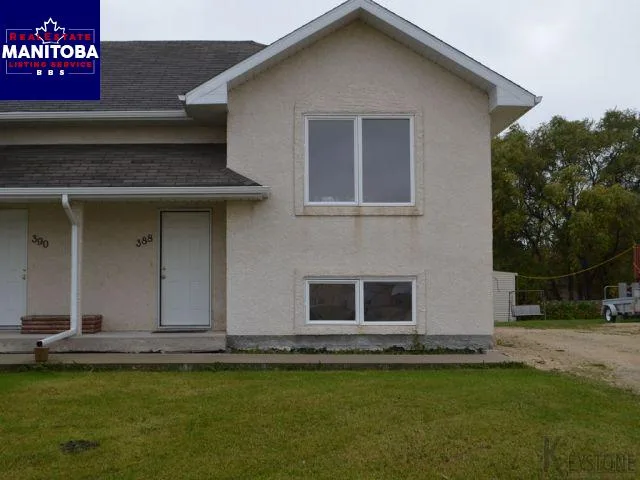 388 3rd S Street North, Niverville