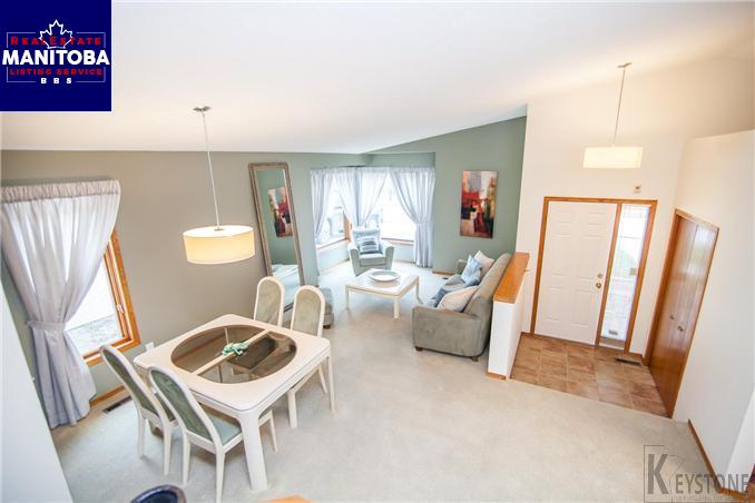 Property 30 Leger Crescent img1