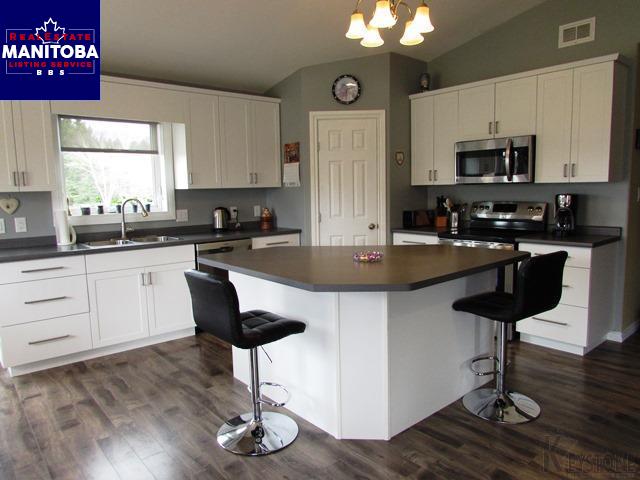 Property 150 Fraser Avenue img1