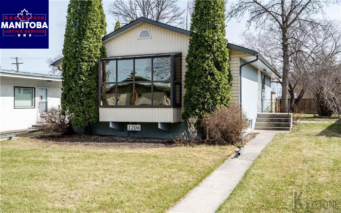 Property 1206 Hector Bay West img1