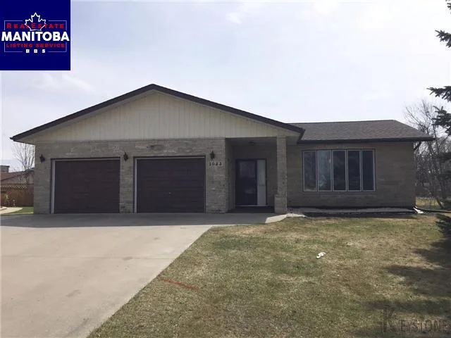 2 Bed House for Sale at 1044 Sunset Drive, Winkler, MB - MLS® #1709000