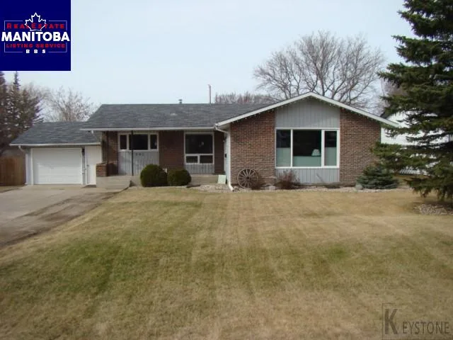 241 6th Avenue Southwest, Minnedosa