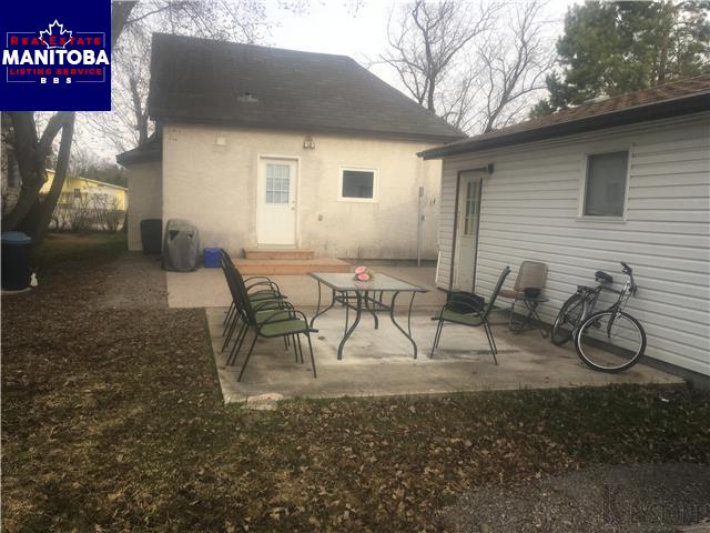 Property 424 5th Street img1