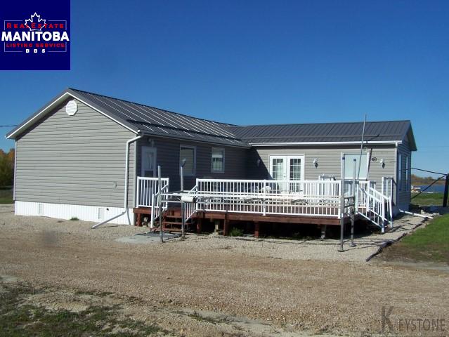 Property 165 Manipogo Beach Road img1