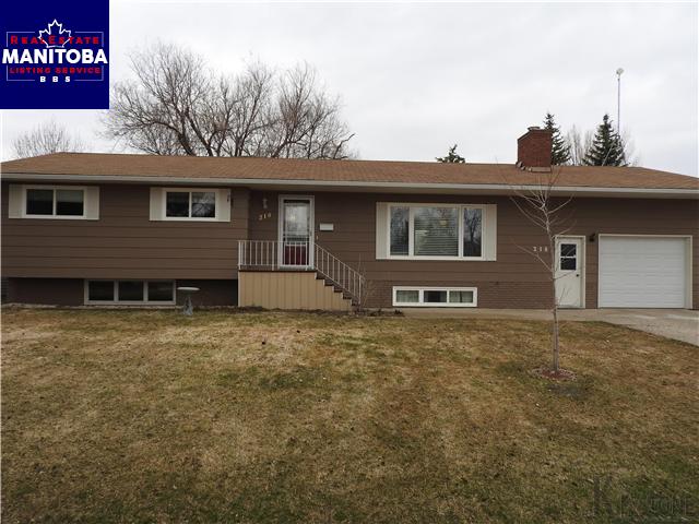 Property 218 Bennett Crescent img1