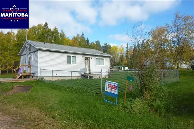15 Youngs Drive East, The Pas