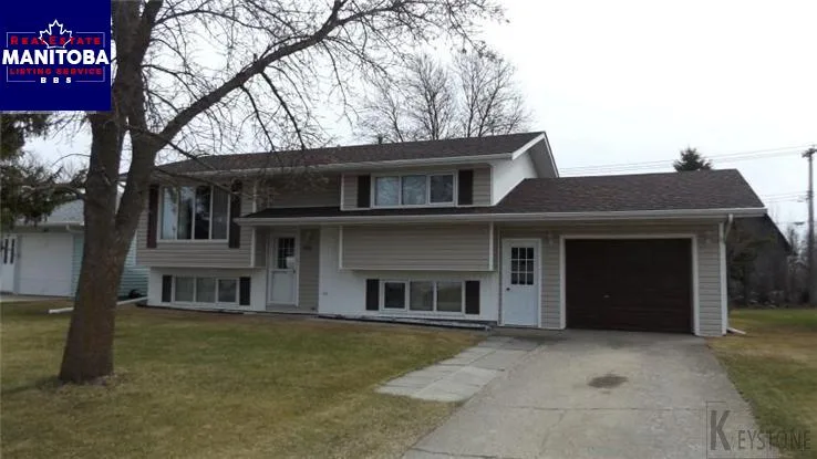 310 Spruce Crescent, Altona