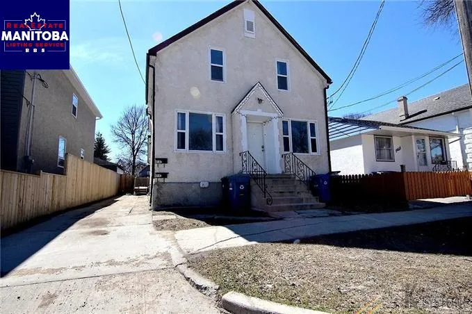 458 Burrows Avenue, Winnipeg