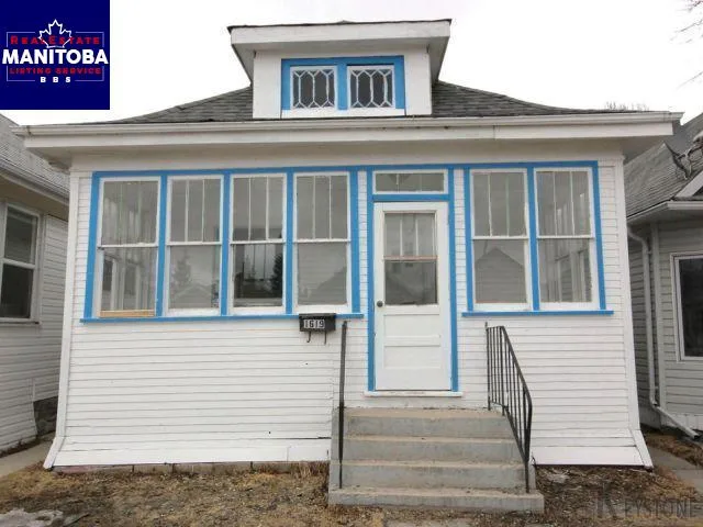 1619 Elgin Avenue West
