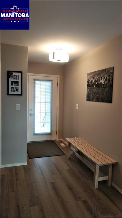 Property 6 Prairieview Cove img1