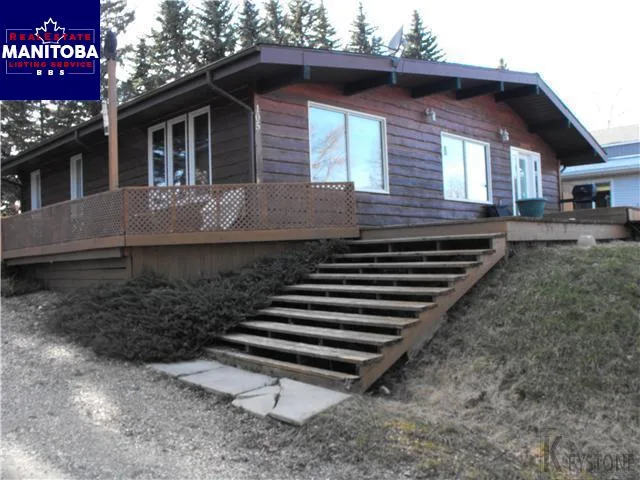 House for Sale at 105 Centennial Drive, Neepawa, MB - MLS® #1709339