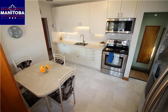 Property 98 Champlain Street img1