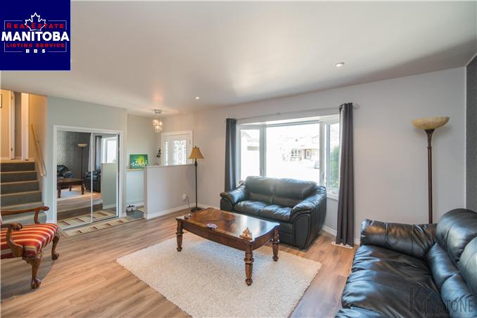 Property 11 Foxmeadow Drive img1