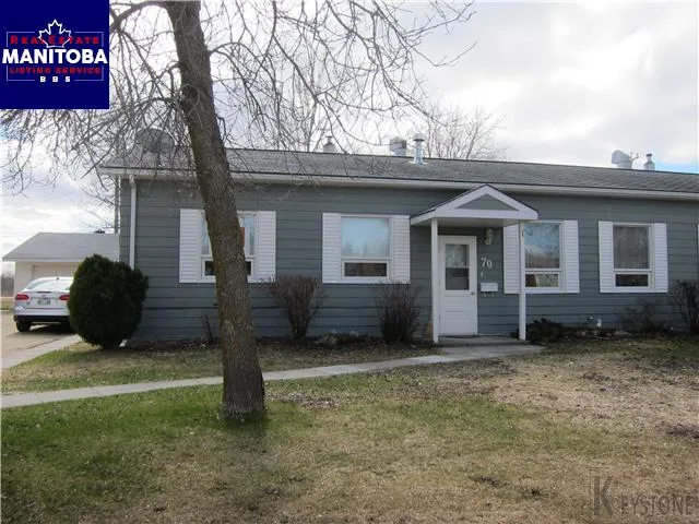 3 Bed House for Sale at 70 Willow Drive, Gimli, MB - MLS® #1709403