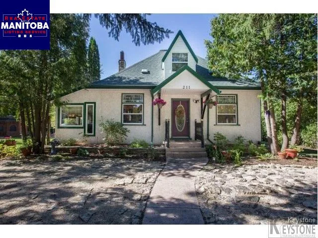4 Bed House for Sale at 211 2nd Street West, Stonewall, MB - MLS® #1709404