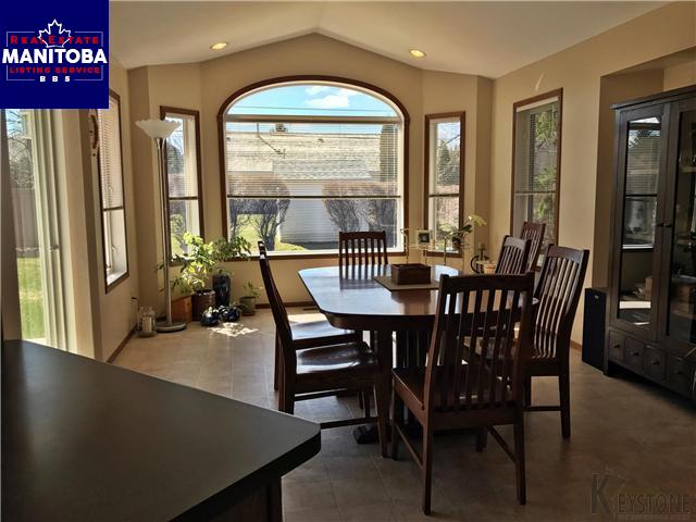 Property 21 Beaver Crescent img1