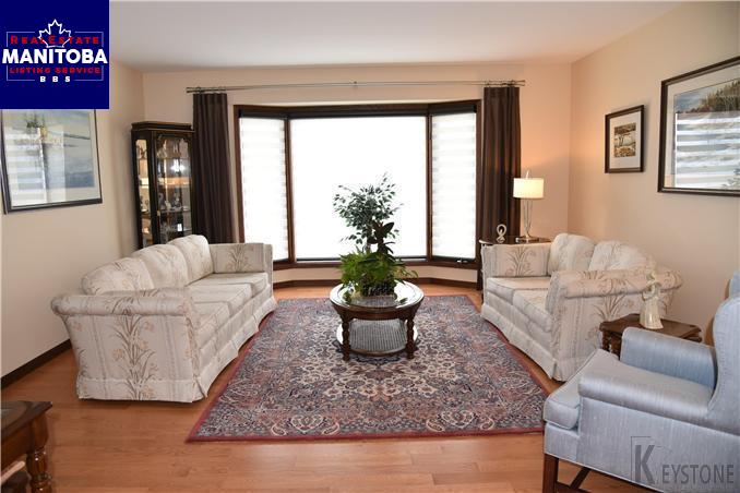 Property 74 Shamrock Drive img1