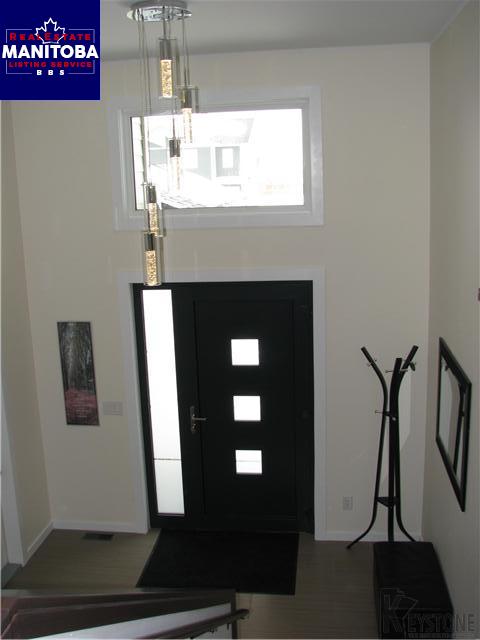 Property 45 Parkhill Crescent img1