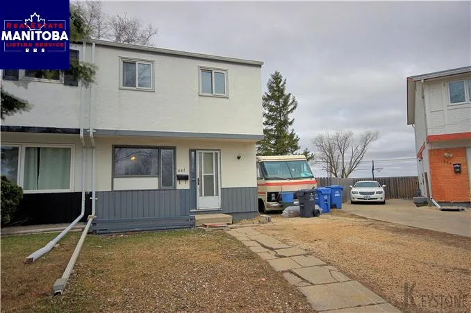 251 Lake Ridge Road, Winnipeg