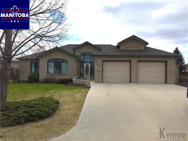 2 Bed House for Sale at 228 Pine Bay, Winkler, MB - MLS® #1709812