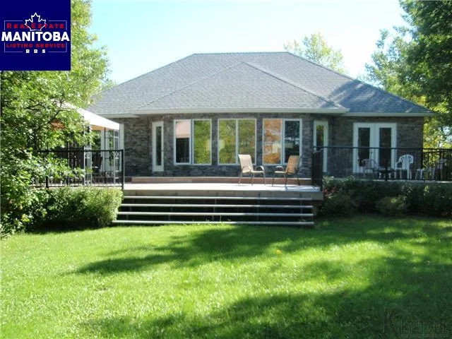 108 Davies Road South, Lac Du Bonnet