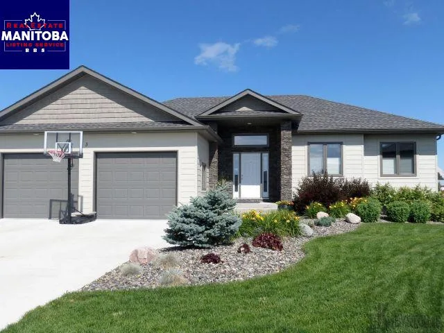 4 Bed House for Sale at 3 Rose Street, Oakbank, MB - MLS® #1709884
