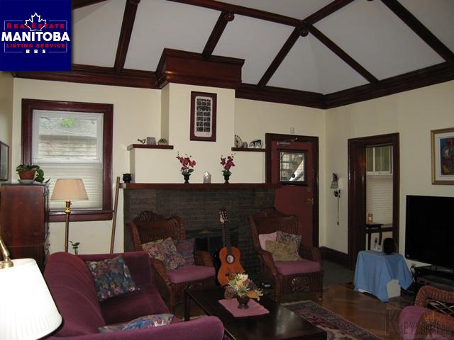 Property 394 River Avenue img1