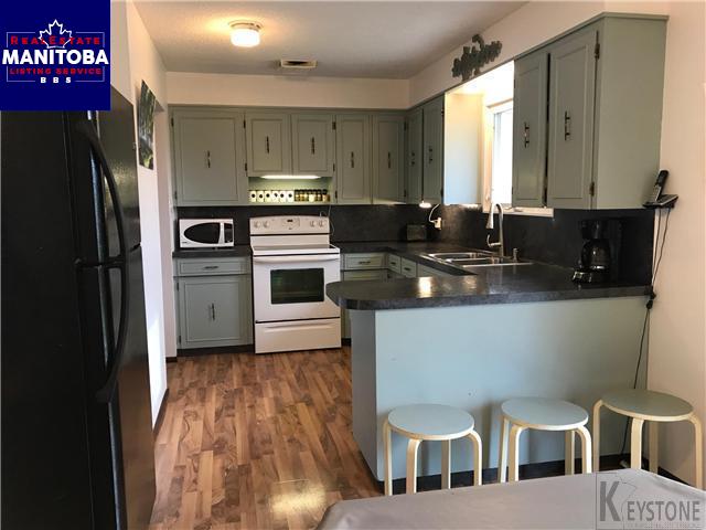 Property 45 Poplar Crescent img1