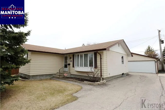 15 Lochmoor Avenue, Winnipeg