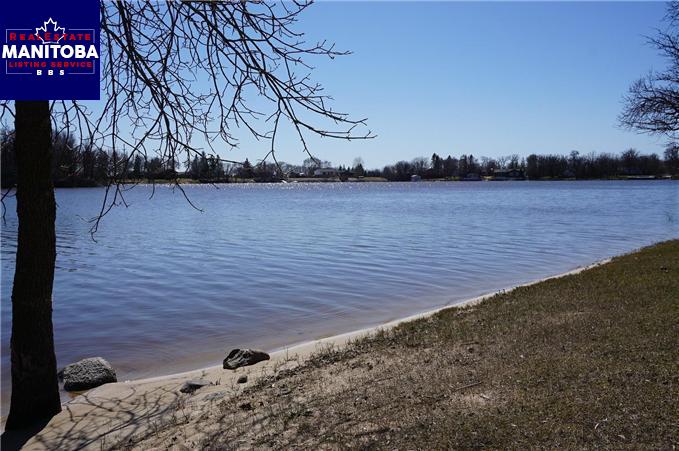 Property 50 Tom Prince Drive img1