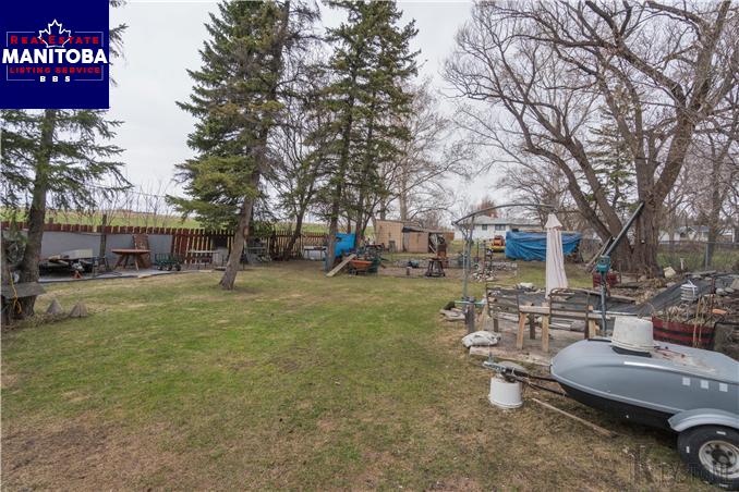 Property 30 University Crescent img1