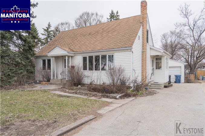 Property 32 University Crescent Main image