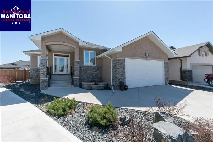 18 Hedgewood Cove, Winnipeg