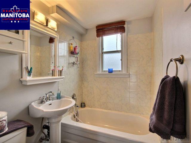 Property 267 Hazel Dell Avenue img1