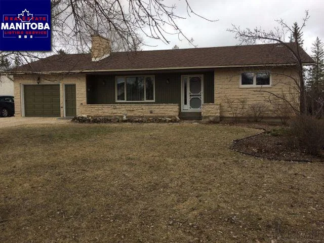 4 Bed House for Sale at 6 Shady Lane, Stonewall, MB - MLS® #1710155
