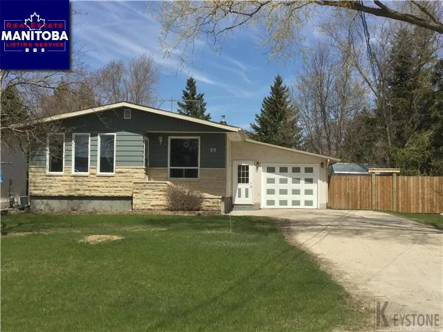 33 2nd Street South, Niverville