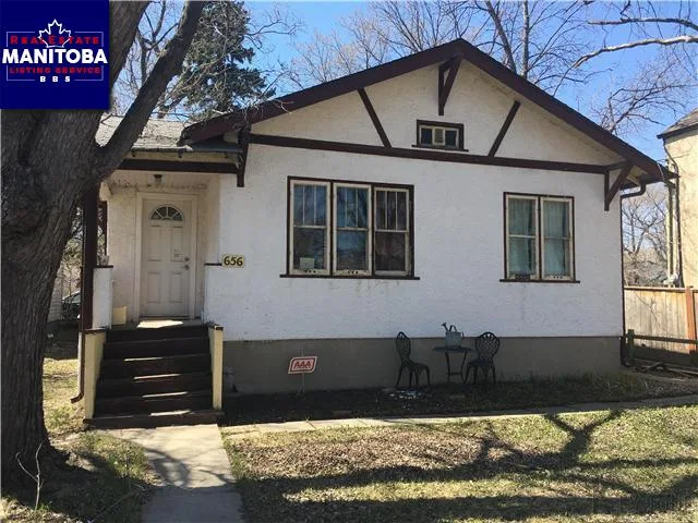 656 St Marys Road, Winnipeg