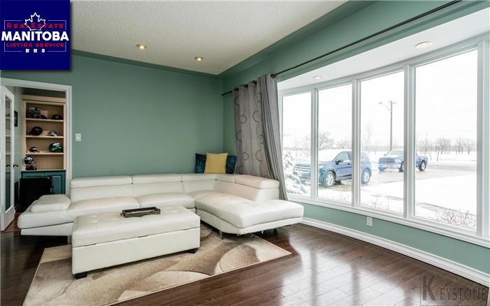 Property 854 Plessis Road img1