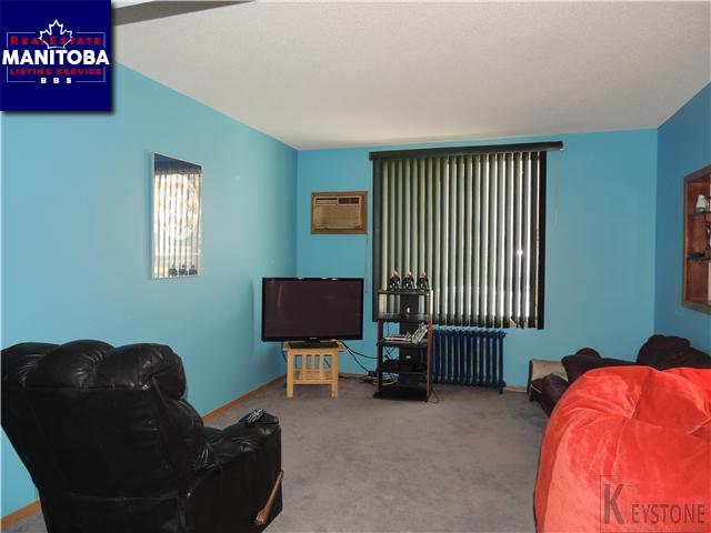 Property 1449 Winnipeg Avenue img1