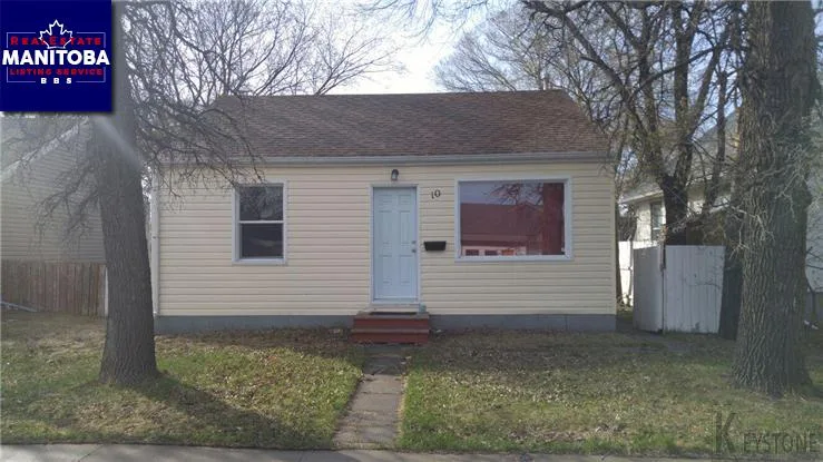 10 St Vital Road, Winnipeg