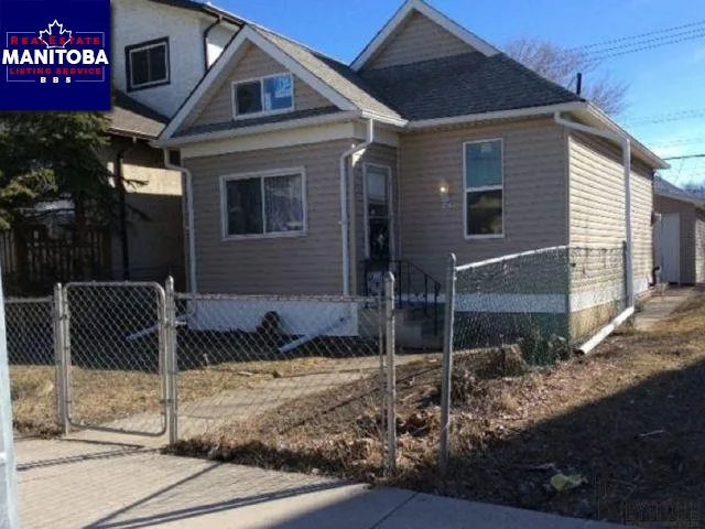 1552 Alexander Avenue West, Winnipeg